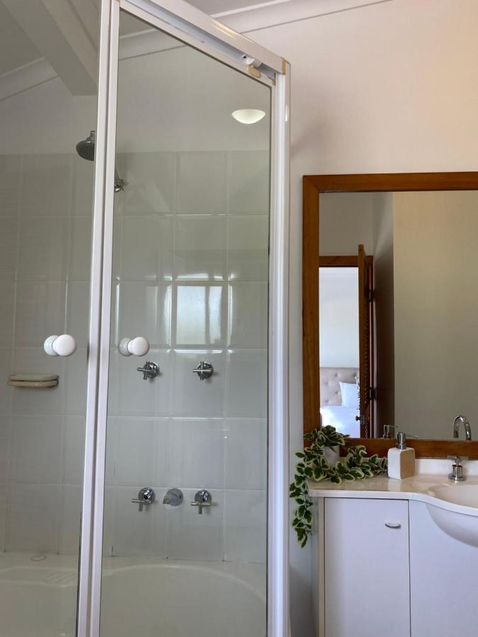Luxury Top Floor Sunset Villa Noosaville Εξωτερικό φωτογραφία